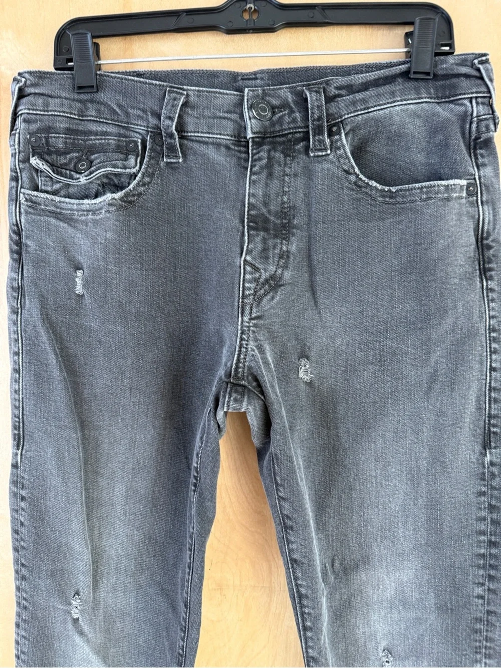 True Religion Geno Relaxed Slim Distressed Jeans Black - Size 32